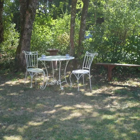 Quaint Holiday In écuras With Garden Hébergement de vacances *