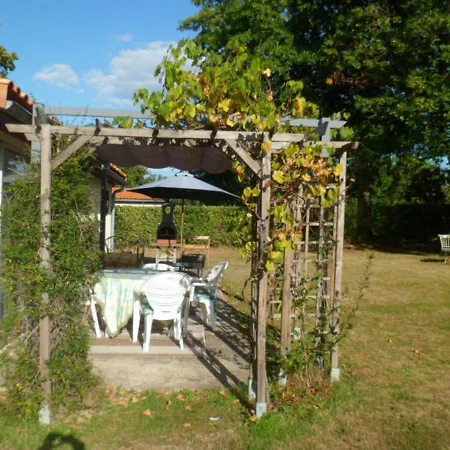 Quaint Holiday In écuras With Garden Hébergement de vacances