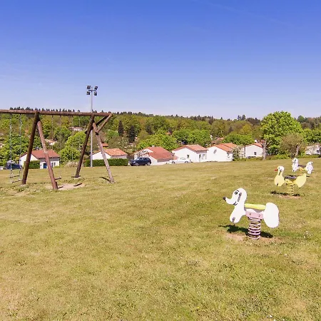 Quaint Holiday In écuras With Garden